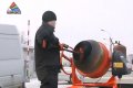 Likvidēt ceļu bedres Daugavpilī palīdz pilsētas iedzīvotāji (video)