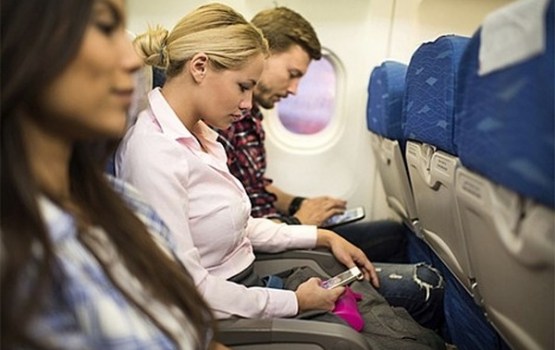 8 lietas, kas jāizdara, ieņemot vietu lidmašīnā