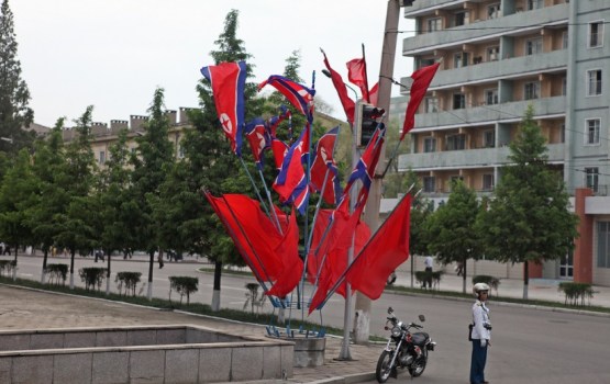 Ziemeļkoreja veic divus raķetes izmēģinājumus