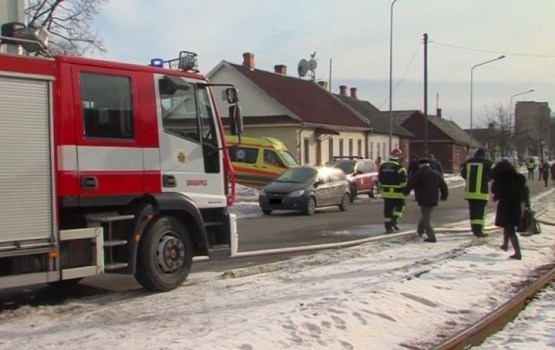 Daugavpils privātmājā izcēlās ugunsgrēks