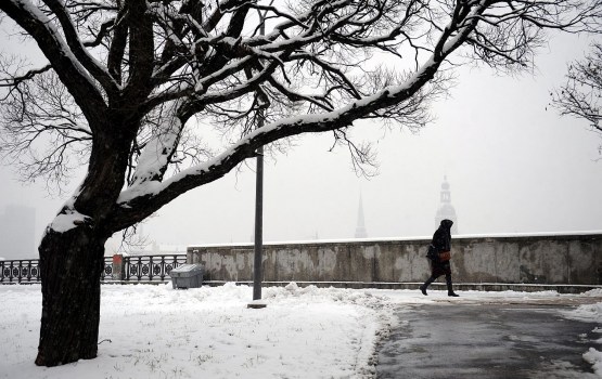 Sniega segas biezums valsts lielākajā daļā mazāks par desmit centimetriem