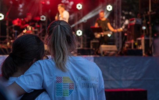 1. septembrī Dubrovina parkā notika jauniešu festivāls „Artišoks 2018”
