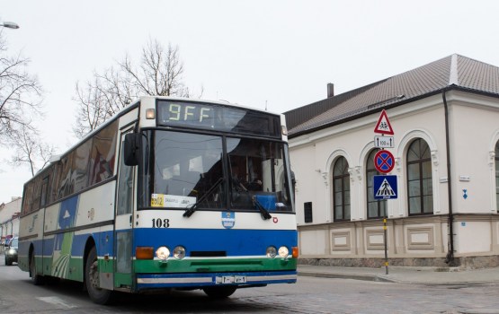 Svētku laikā gaidāmas izmaiņas gandrīz 500 reģionālo autobusu maršrutu