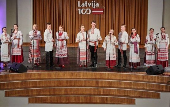 Baltkrievu kultūras centrs iegrieza visus jubilejas riņķu dejā