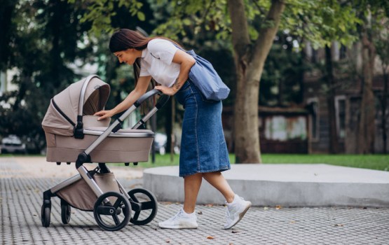 Strādājošie vecāki tiks pie lielāka pabalsta