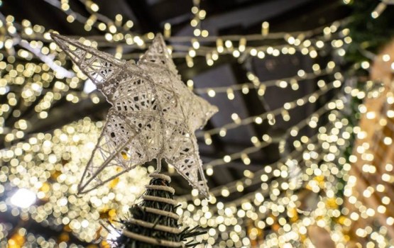 Ziemassvētku labdarības tirdziņš Daugavpilī - dāvā prieku