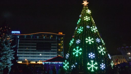 Daugavpils Ziemassvētku egle ir atzīta par skaistāko Latvijā