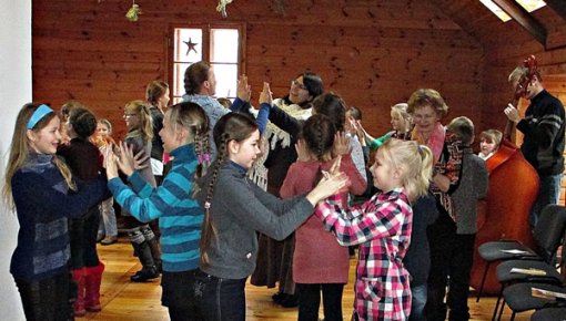 "Bērnu un jauniešu žūrija" Raiņa mājā Berķenelē