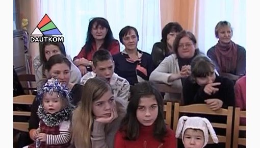 Pieaug uz ārzemēm adoptēto bērnu skaits (video)