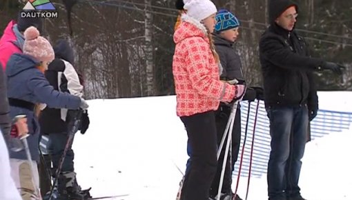 "Sniega diena" atpūtas bāzē Egļukalns (video)