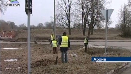 Tiks realizēta jauna programma "simtlatnieku" nodarbināšanai (video)
