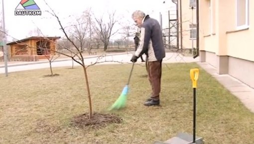 Daugavpilī tiek realizēta algotu pagaidu sabiedrisko darbu programma