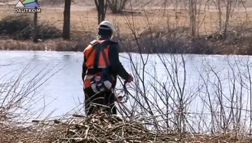 Esplanādē uzsākti darbi jaunas parka zonas izveidošanai (video)