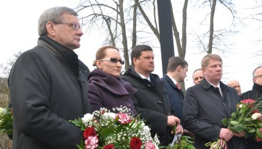 Daugavpilī atzīmēja Komunistiskā genocīda upuru piemiņas dienu