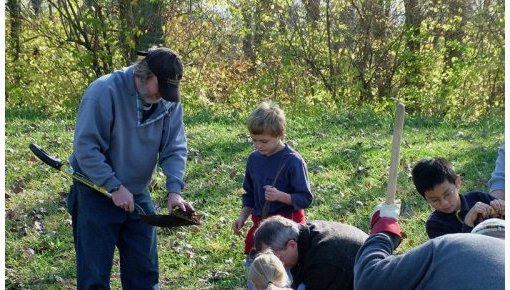 Piedalīsimies akcijā “Iestādi pats savu koku Preiļu parkā !”