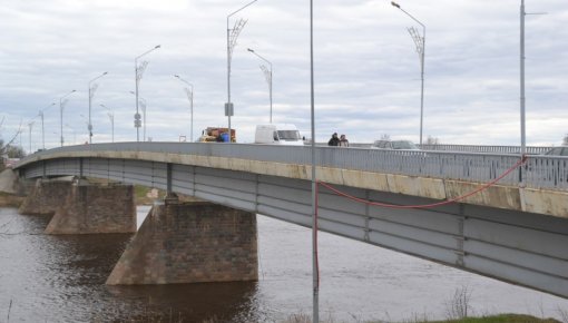 Informācija par gājēju kustību pāri Vienības tiltam