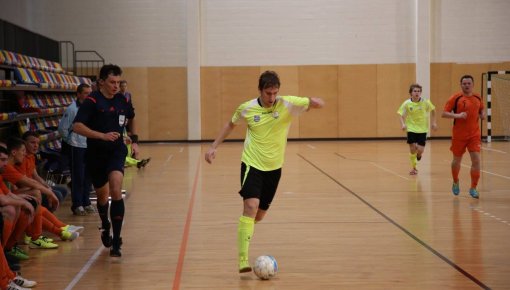 Daugavpils seniori uzvar telpu futbolā un krosā