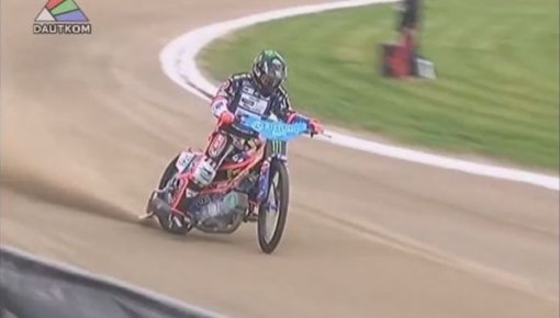 Grand Prix: Oficiālais treniņš (video)