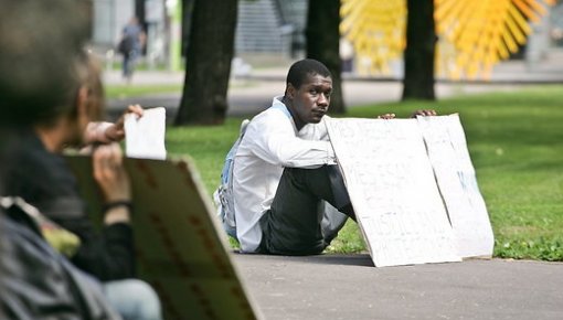 Valsts kontrole: līdz šim ar uzņemto bēgļu integrāciju nodarbojušās NVO