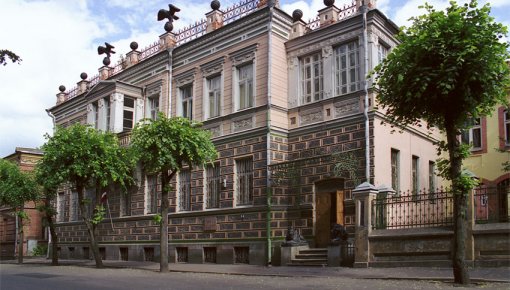 Brīvo mākslinieku asociācijas izstāde