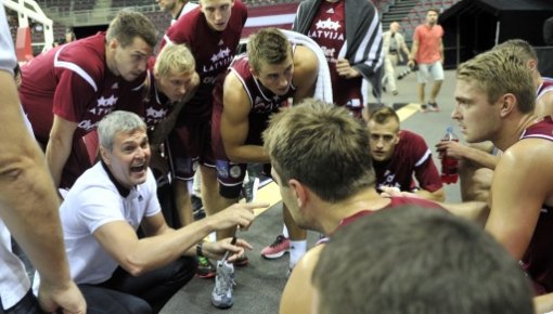 Latvijas basketbola izlases treniņos ierindā atkal visi 15 kandidāti