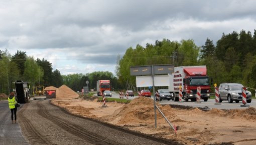 Autovadītāju ievērībai: ceļu remontdarbi turpinās