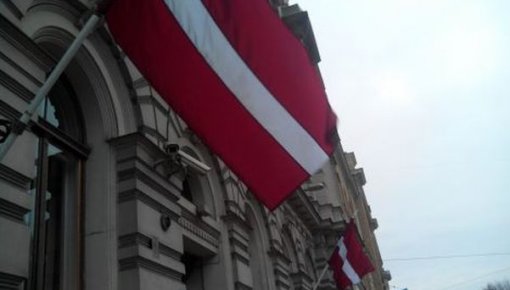 Nepiemēro apcietinājumu ceturtdien pie izstādes "Maidana cilvēki" aizturētajam vīrietim