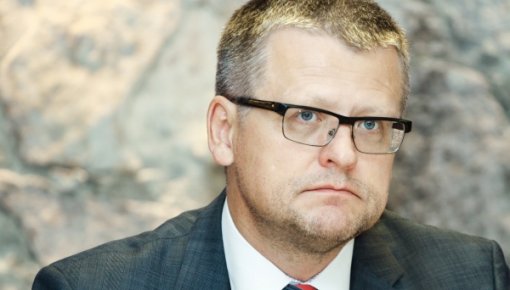 Belēvičs apsver Saeimas deputāta mandāta nolikšanu; ministra posteni neatstās