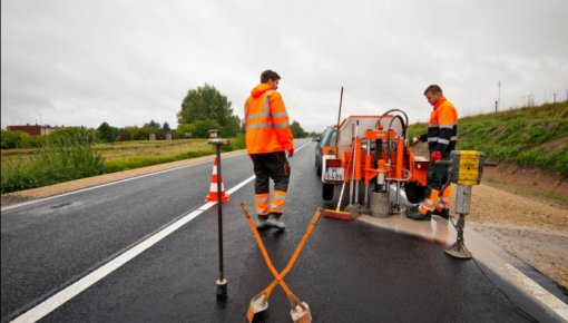 Uz Daugavpils šosejas veiktas kvalitātes pārbaudes, atkāpes nav konstatētas