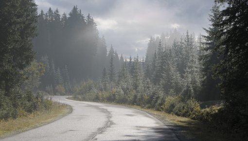 Autovadītāju ievērībai: starpsezonā autoceļu stāvoklis var strauji mainīties