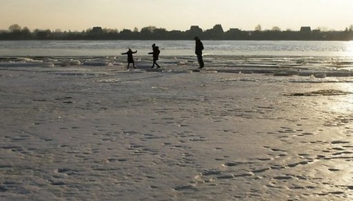 Ledus biezums upēs vietām pārsniedz 20 centimetru