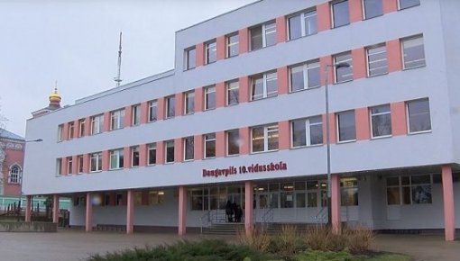 Piecas pilsētas skolas divu dienu laikā nokomplektēja 1.klases
