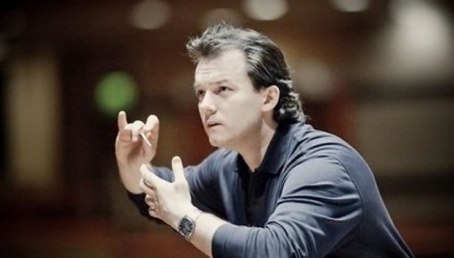 Diriģents Andris Nelsons saņēmis prestižo 'Grammy' balvu