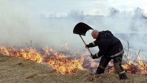 Palielinās kūlas ugunsgrēku skaits