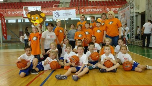 Daugavpils 12.vidusskolas pirmsklasnieku pirmie soļi basketbolā