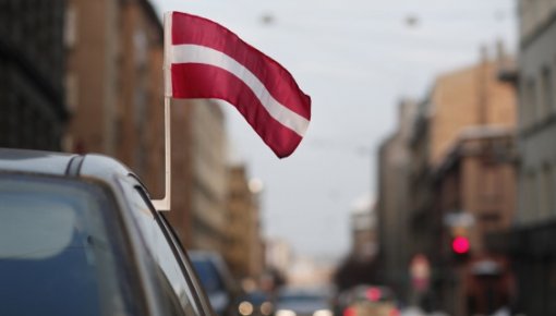 Nākamgad tiks pārcelta viena darba diena