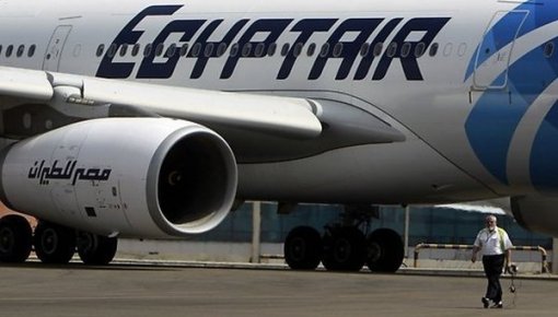 "EgyptAir" lidmašīnas "melnā kaste" liecina par dūmiem