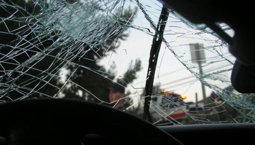 Autobusa avārijā uz Tallinas šosejas cietuši 20 bērni