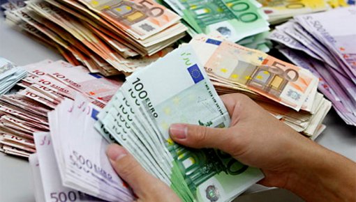 Ierobežos skaidras naudas darījumus starp fiziskām personām