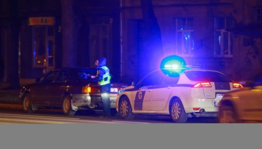 Vecgada dienā pieķerti 16 dzērājšoferi