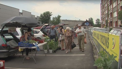 Zemnieku vakara tirgus darbojās līdz Ziemassvētkiem