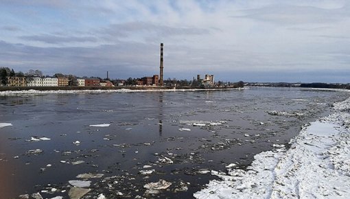 Ūdens līmenis Daugavā krities