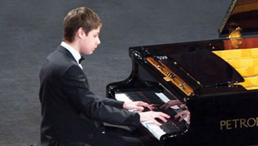 Jaunais, talantīgais pianists Dmitrijs Judins 27. jūnijā sniegs koncertu Daugavpilī!