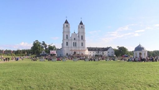 Aglonā noslēdzās Vissvētākās Jaunavas Marijas Debesīs uzņemšanas svētki