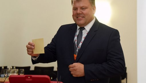 Par Latvijas Pašvaldību savienības priekšsēdētāju ievēlē Auces mēru Kaminski