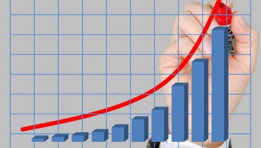 IKP otrajā ceturksnī palielinājies par 4,8% gada laikā