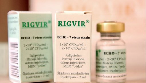 Ministrija neieklausās onkologos, iestājas par «Rigvir»