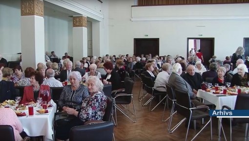 Pensionāri ielūdz uz atpūtas vakaru!