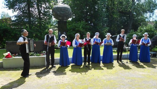 Vokālais ansamblis “Mazl tov” aicina savā pulkā jaunus dalībniekus!