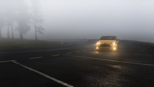 Latgales un Kurzemes virzienā atsevišķi autoceļu posmi apledojuši